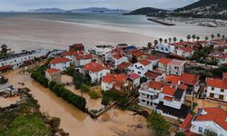 Foça’da selin izleri silinmeye çalışılıyor