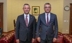 Özel'den KKTC'nin yeni Cumhurbaşkanı Erhürman'a tebrik