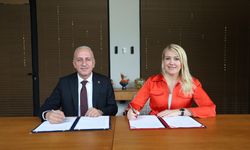 Merkezefendi ve Serinhisar arasında kardeş şehir imzaları