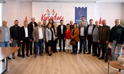 Başkan Günel muhtarlarla bir arada