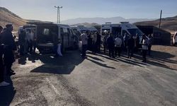 Siirt’te öğretmenleri taşıyan minibüs kaza yaptı: 12 yaralı