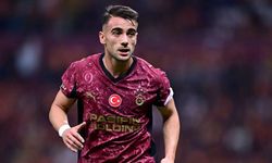 Yunus Akgün parlamaya devam ediyor