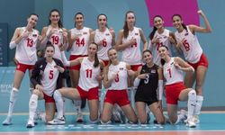 Kadın Milli Voleybol Takımı 4’te 4 yaparak finalde