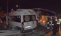 İzmir Kemalpaşa’da işçi servisleri çarpıştı: 13 yaralı