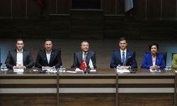 Başkan Aras ve Başkan Mandalinci muhtarlarla bir araya geldi