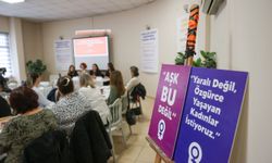 Buca'da Türk dizilerinde romantize edilen şiddet tartışıldı