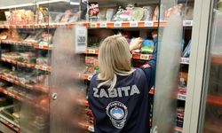 Çeşme Belediyesi ekiplerinden market ve kantinlere denetim