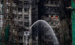 Hong Kong’da gökdelen faciası