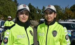 İzmir’in kadın trafik polisleri gece gündüz sahada
