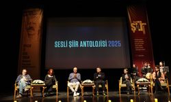 Nilüfer'de şiir eleştirisinin prestij ödülleri sahiplerini buldu