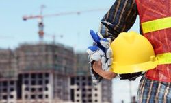 İzmir’de acı olay: İnşaattan düşen işçi yaşamını yitirdi