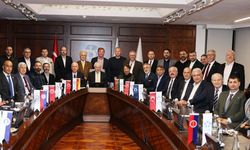 İzmir kulüpleri, kent ekonomisinin lokomotifi olabilir