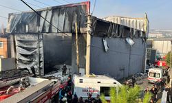 Kocaeli’de parfüm deposunda yangın!