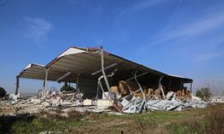 Nilüfer'de imara aykırı iki yapı yıkıldı