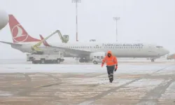 Olumsuz hava uçuşları vurdu