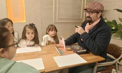 Bir mahalle,bir yazar