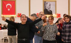 Buca Belediyesi’nden engel tanımayan yeni yıl kutlaması