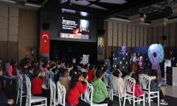 Eğlenceli ve öğretici çocuk tiyatrosu,miniklerden büyük beğeni topladı