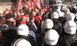 Birleşik Kamu-İş’in TBMM önündeki açıklamasına polis engeli