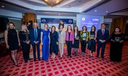 İZİKAD 6. İş Dünyası Girişimcilik Ödülleri sahiplerini buldu