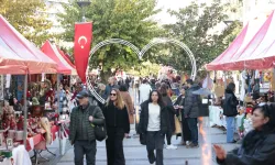 Konak Dominik Caddesi'nde 'Yeni Yıl El Emeği Kermesi'