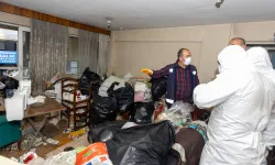 İzmir'de evden 10 ton atık çıktı..!