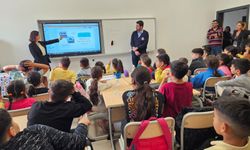 İzmir Metro A.Ş.den öğrencilere metro ve tramvay eğitimi