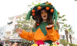 Seferihisar Mandalina Şenliği üreticinin yüzünü güldürdü