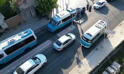 Dolmuş sürücüsü İzmir’de tehlike saçtı!