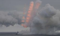 Ukrayna, Rusya’ya ait denizaltıyı vurdu