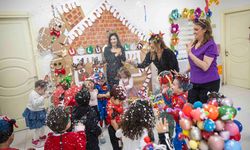 Bornovalı miniklerin Yeni Yıl coşkusu