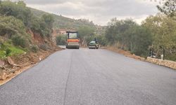 Muğla Büyükşehir Datça’da yol ağını yeniliyor