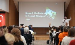 Denizli Büyükşehir’den kadınlara dijital güç eğitimi