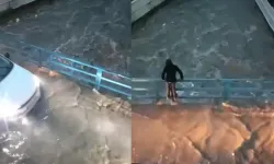 İzmir’de sağanak hayatı felç etti: Karabağlar Deresi taştı