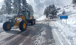 Muğla’da karla mücadele aralıksız sürüyor