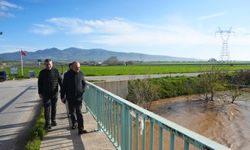 Turgutlu’da taşkın sonrası Başkan Akın sahada