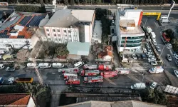 Bornova’daki ayakkabı fabrikasında yangın büyümeden söndürüldü