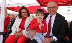 Turgutlu'da çocukların hayalleri 'Sanat İyileştirir' ile umuda dönüşüyor