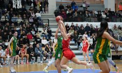 Turgutlu Belediyespor sahasında adeta şov yaptı: 76-57