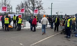 Almanya’da toplu taşıma grevi hayatı durdurdu