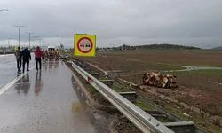 Gaziantep’te Askeri Araç Şarampole Devrildi