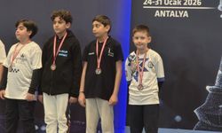 Büyükşehir Satranç Takımı’ndan Türkiye Şampiyonluğu