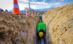 Çal Denizler’de 2 bin 718 metrelik içme suyu hattı yenileniyor