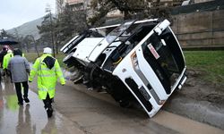 Isparta’da Cezaevi Ring Aracı Devrildi