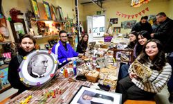 Bornova'da gençler atıkları sanata dönüştürdü