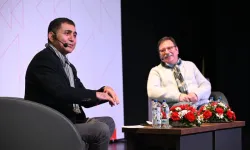 Severcan, memleketinde sanatseverlerle buluştu