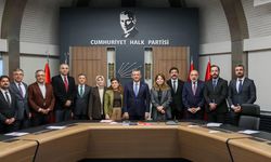 Özgür Özel’den Diyarbakır Platformuna Kabul