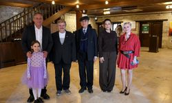 İbramaki Sanat Galerisi’nde ‘Çinilerin Dansı’ sergisi