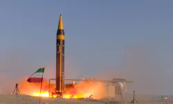 Devrim Muhafızları açıkladı: İsrail’e 30 balistik füze fırlattık