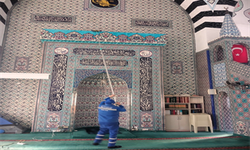 İzmir'in camilerinde bayram temizliği